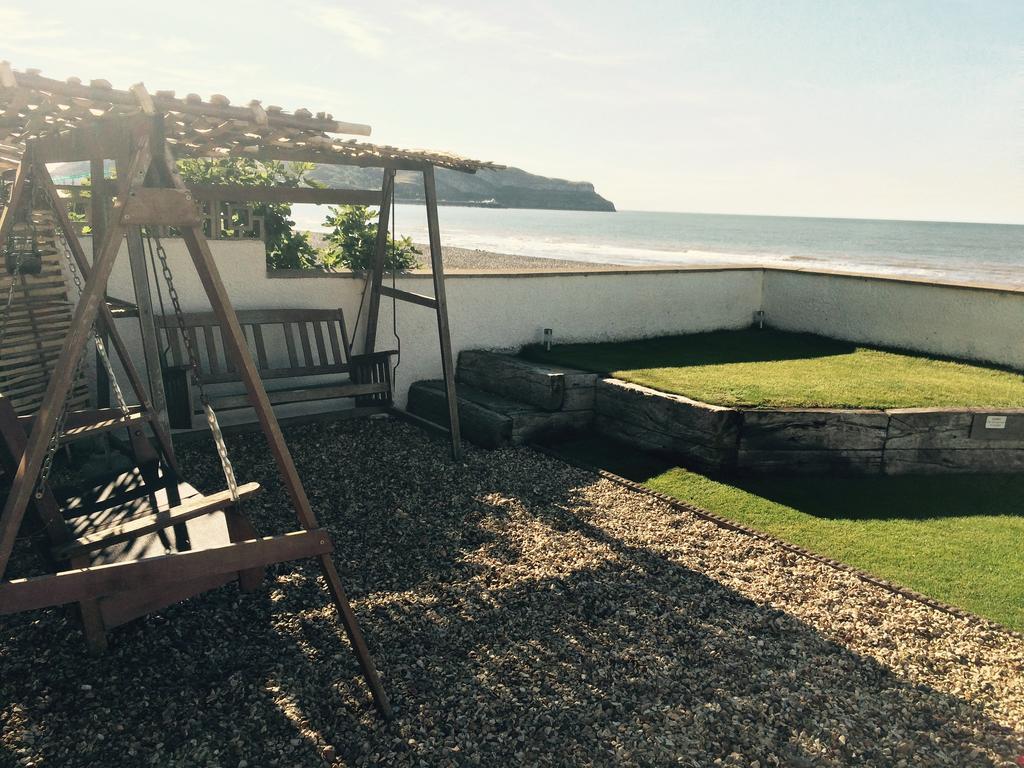 Superb Cintra Beachside Apartments Ландъндо Стая снимка